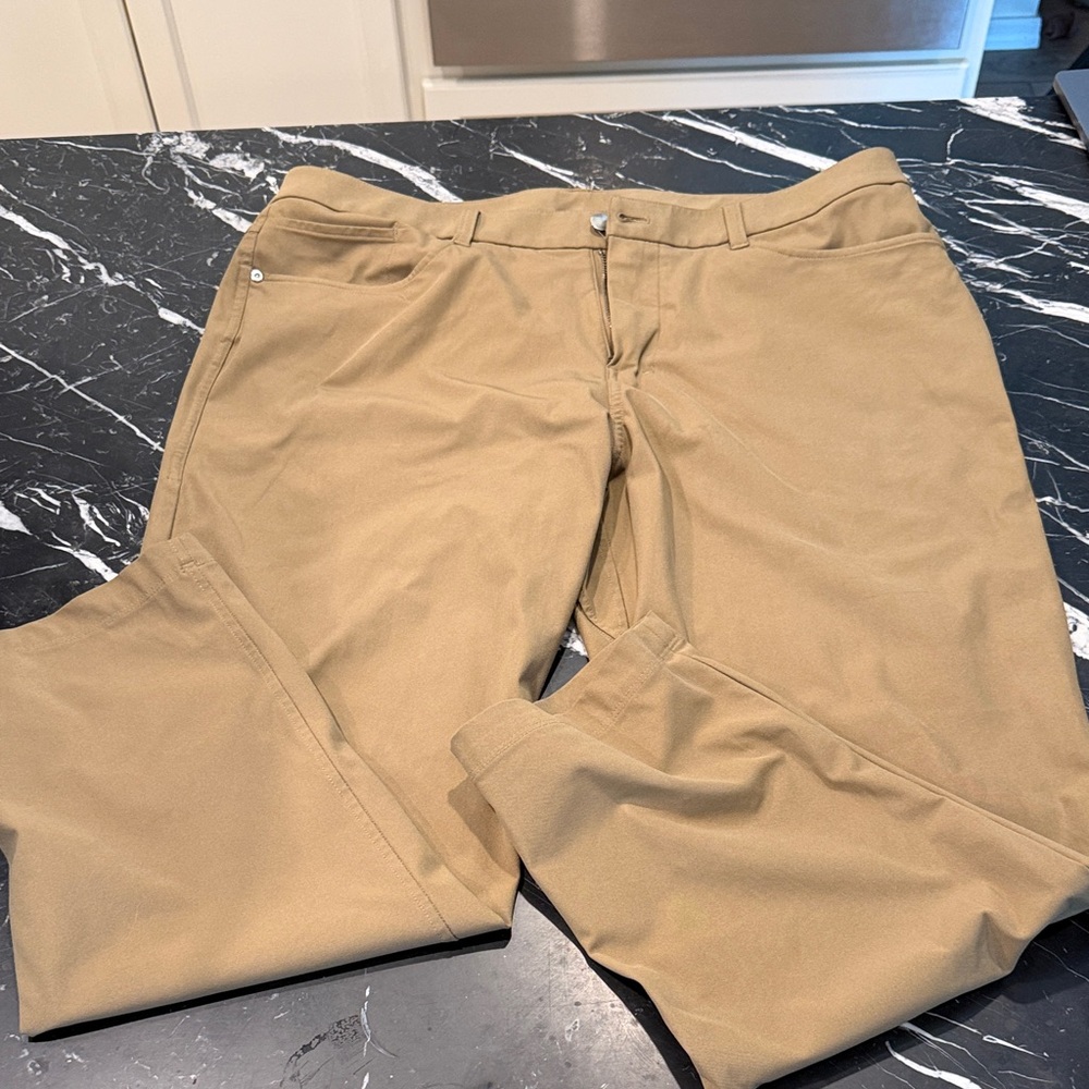 lululemon athletica Men's Tan Chino Pants